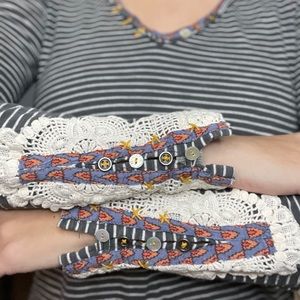 GUC Anthropologie Striped Long Sleeve V Neck-S